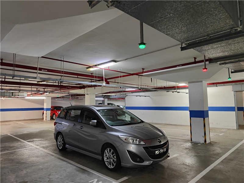 Parking-space equipment and directional information